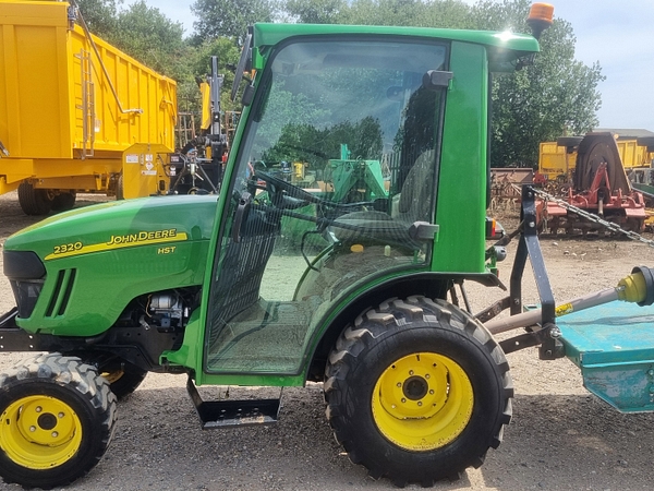 Chris Atkin & Son Ltd - John Deere 2320